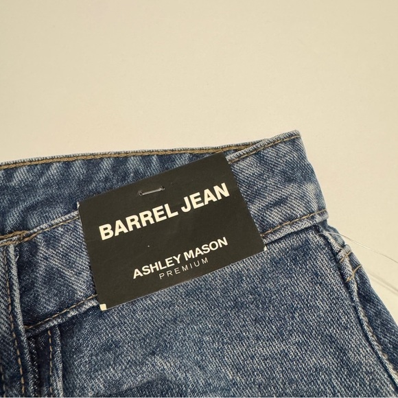 Ashley Mason Barrel Jeans Women’s Sz 7/28 Blue High Rise Wide Leg Raw Hem Denim - Picture 8 of 14